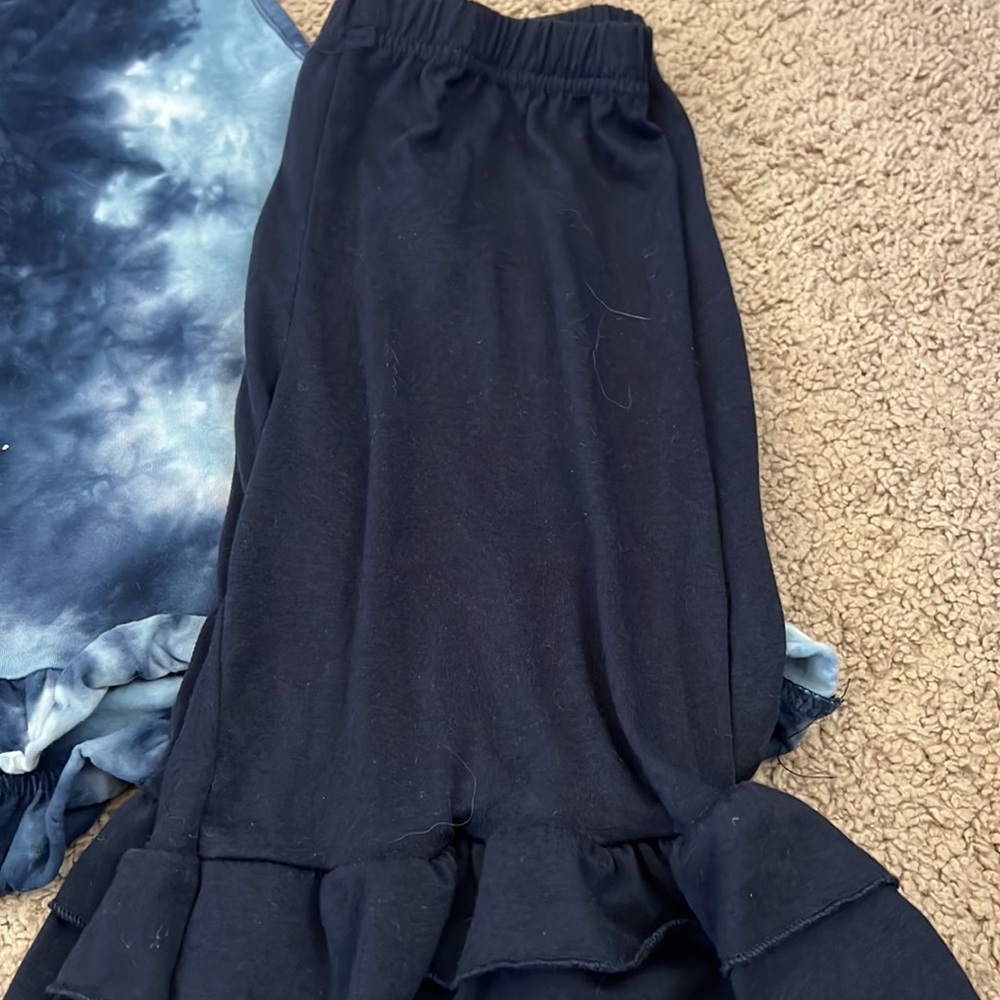 Girls Ruffle Shott Set - Picture 2 of 3